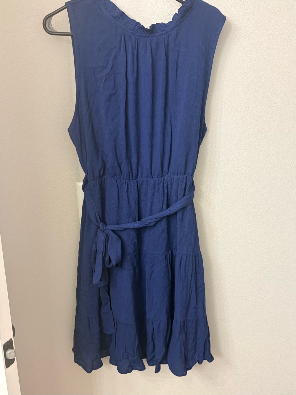 Sleeveless Tiered Midi Dress with Waist Tie in Navy Blue